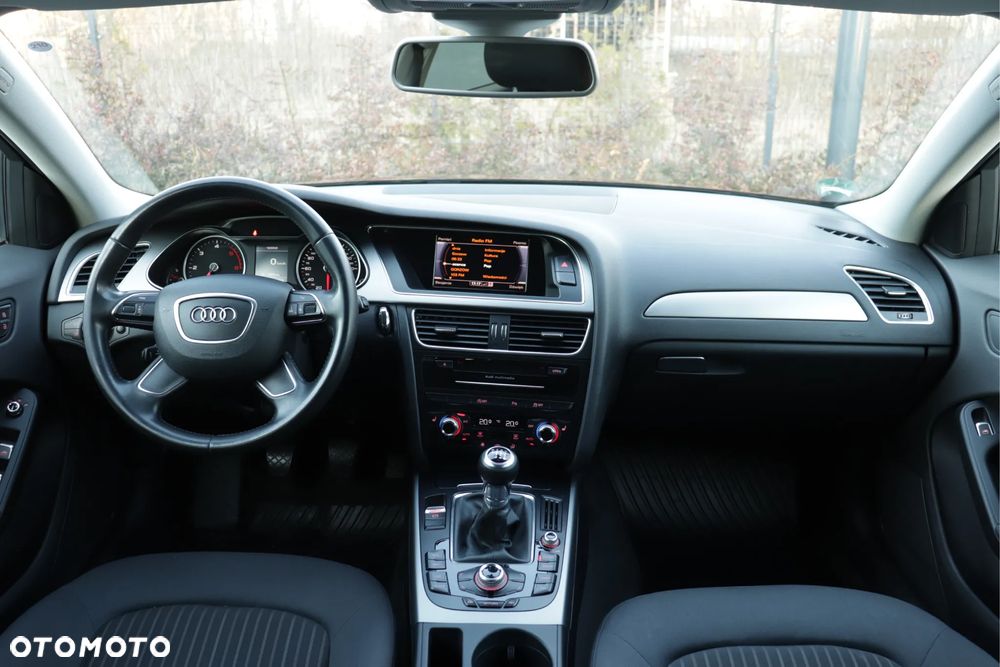Audi A4 Avant 2.0 TDI ultra DPF Attraction - 25