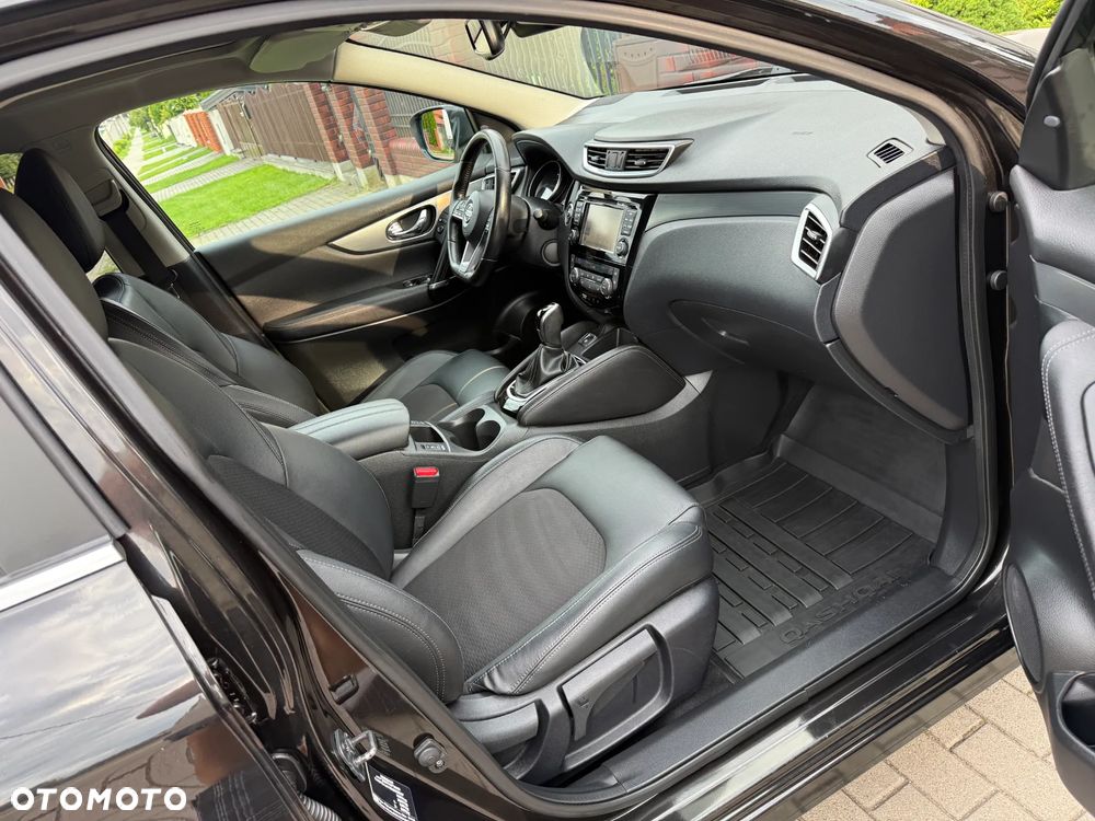 Nissan Qashqai 1.2 DIG-T Xtronic TEKNA+ - 25