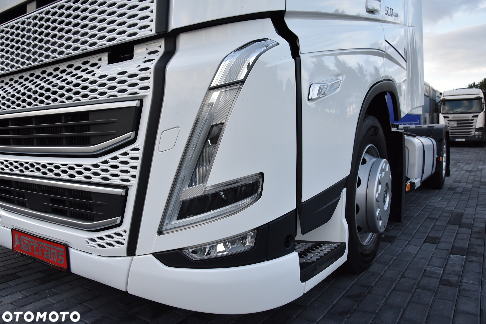 Volvo FH4 500 EURO 6   GLOBETROTTER XL / FULL LED / KLIMA POSTOJOWA  /  LOW DECK MEGA  / ASO VOLVO SALON POLSKA JAK NOWE ! ! ! - 9