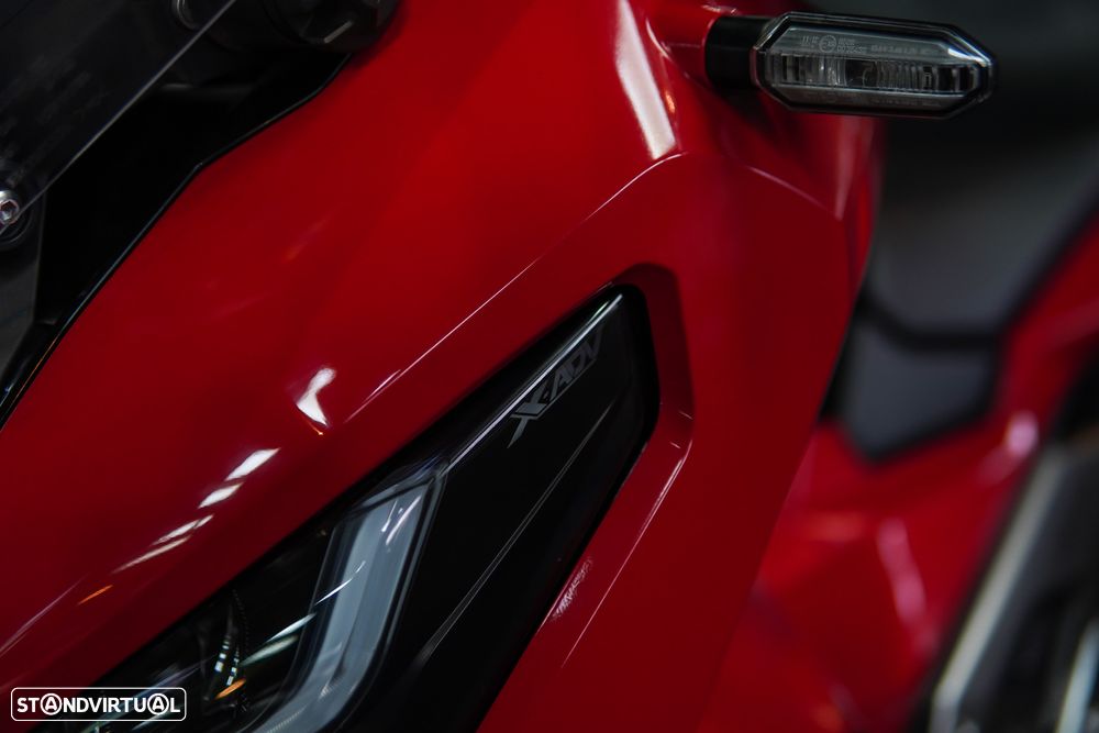 Honda X-ADV 750 - 12