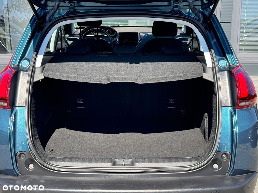 Peugeot 2008 - 9