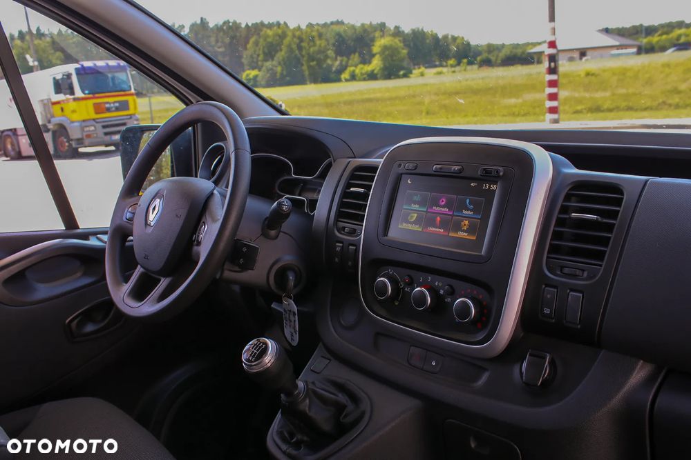 Renault Trafic - 26