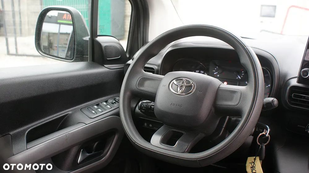Toyota Proace City Verso 1.5 D-4D Family - 10