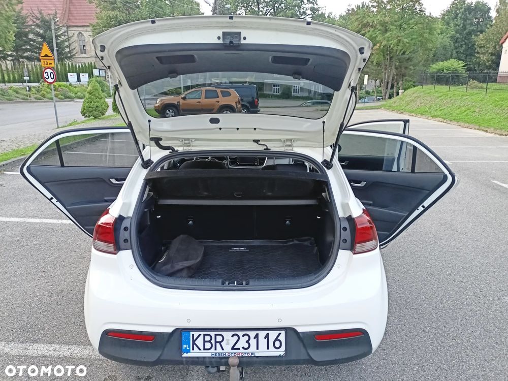 Kia Rio - 20