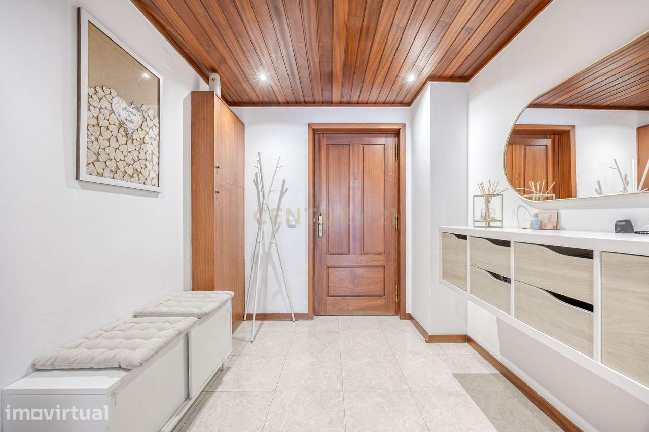Apartamento T3 com varanda e Box fechada - Grande imagem: 3/38