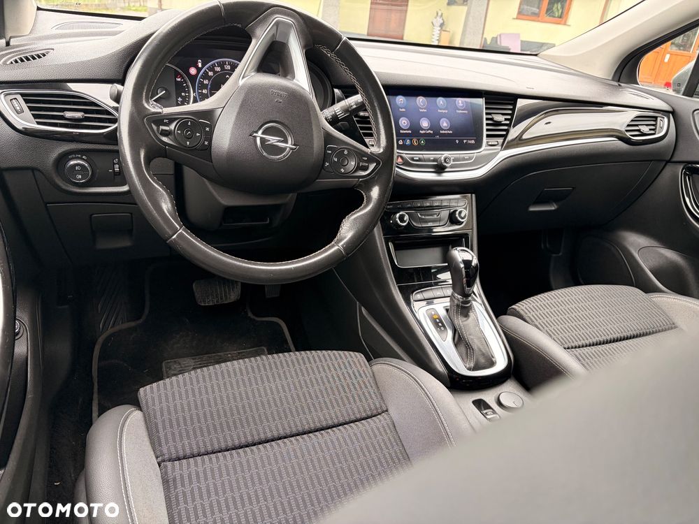 Opel Astra 1.5 D Start/Stop Automatik Design&Tech - 9