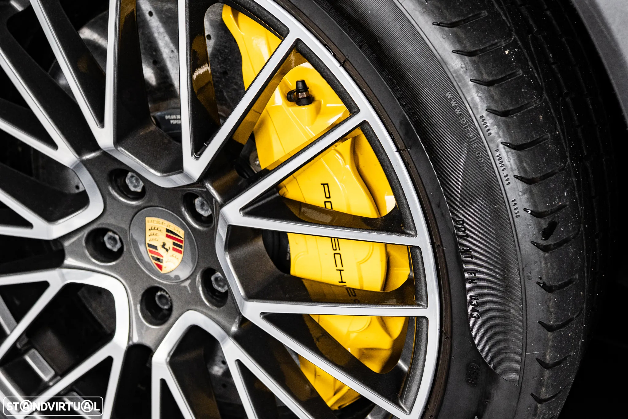 Porsche Cayenne Turbo S E-Hybrid - 8