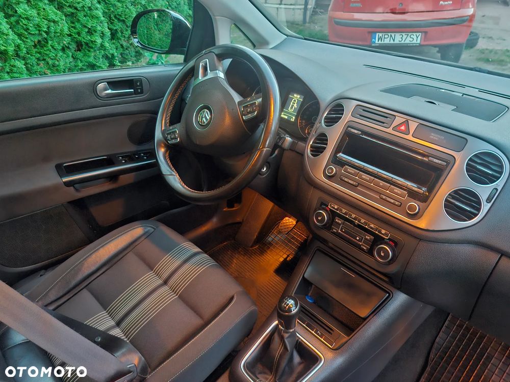 Volkswagen Golf Plus - 10
