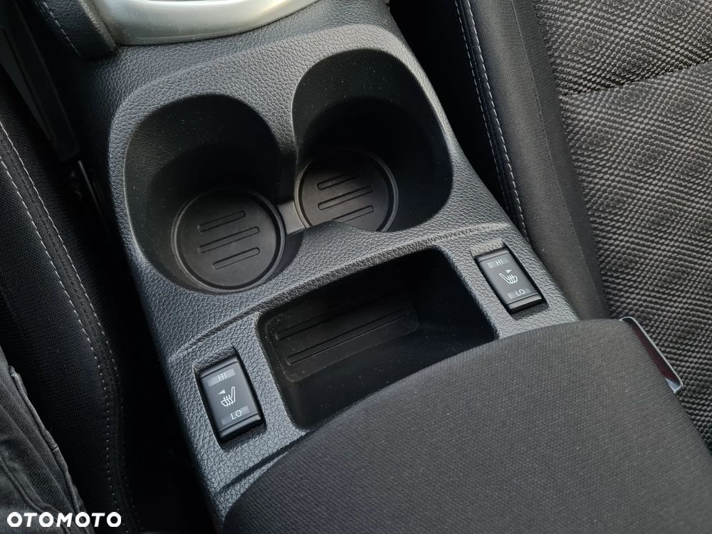 Nissan Qashqai 1.6 DIG-T N-Connecta - 17