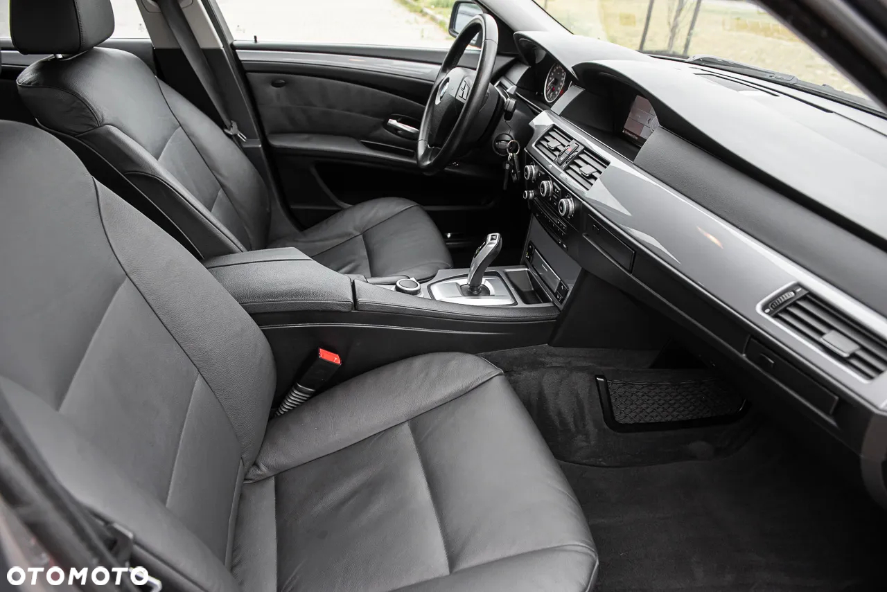 BMW Seria 5 530xd Edition Exclusive - 29
