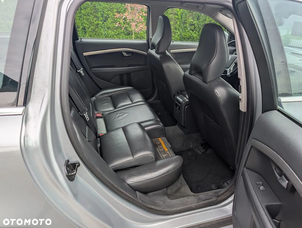 Volvo V70 D3 Geartronic Momentum - 10