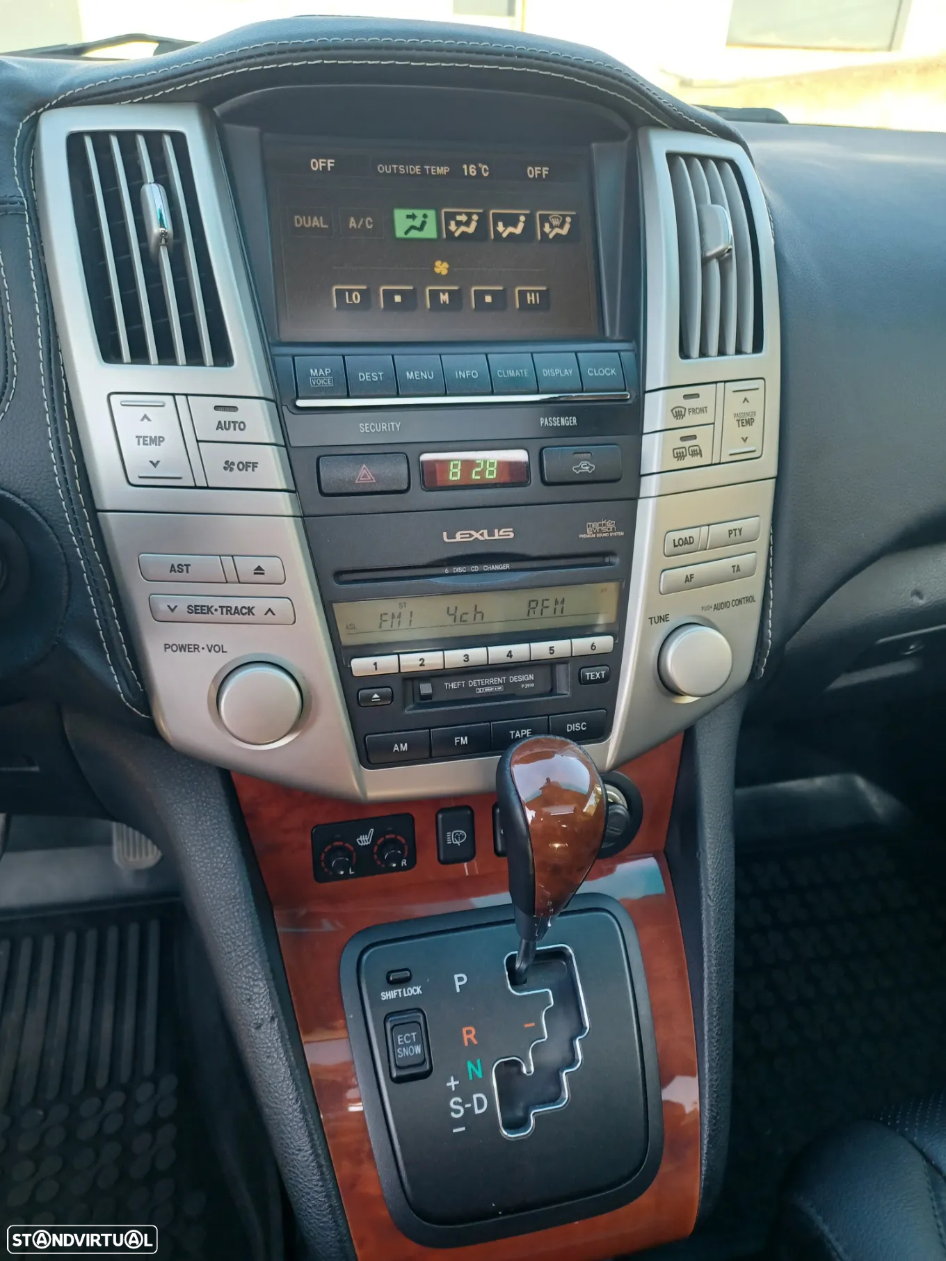 Lexus RX 300 Executive - 48