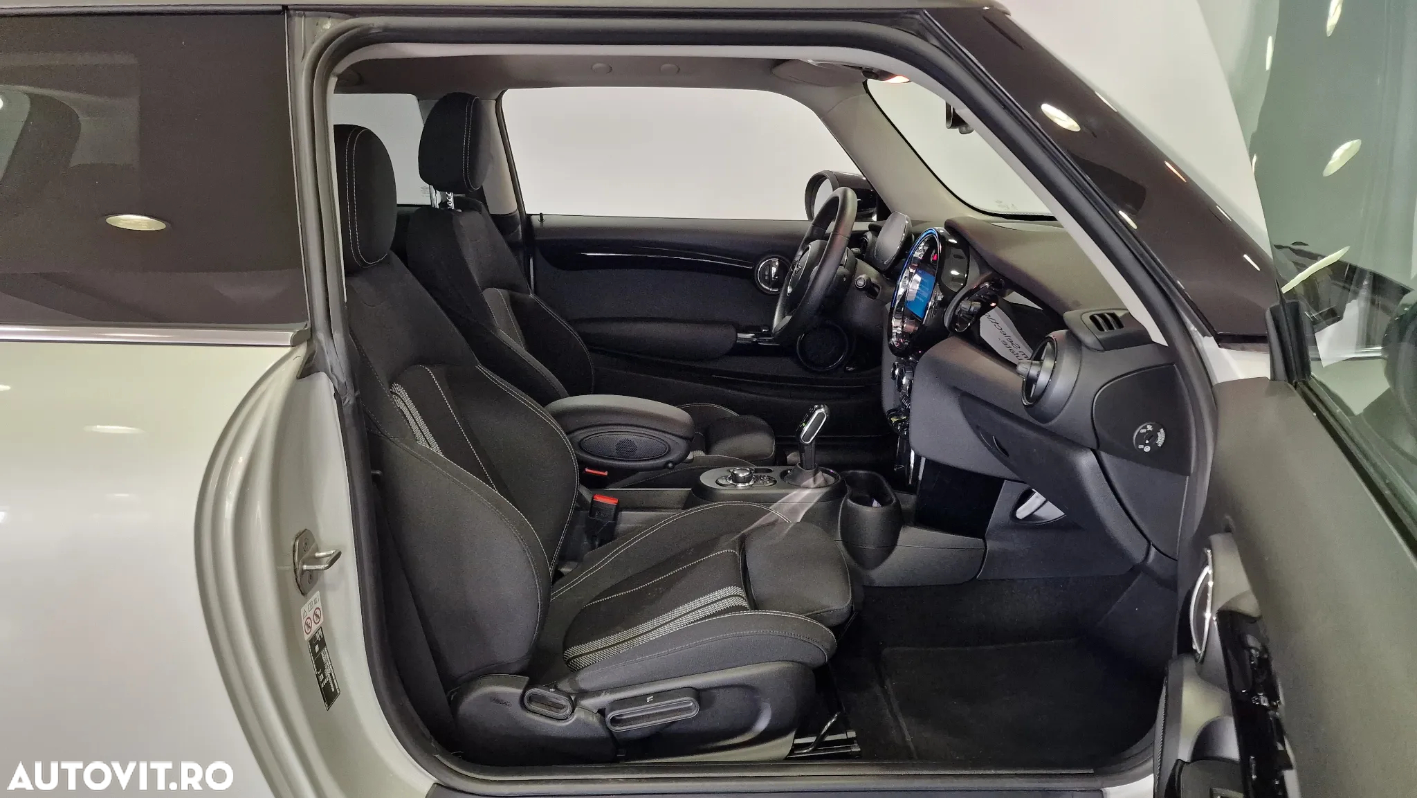 Mini Cooper SE Standard - 6