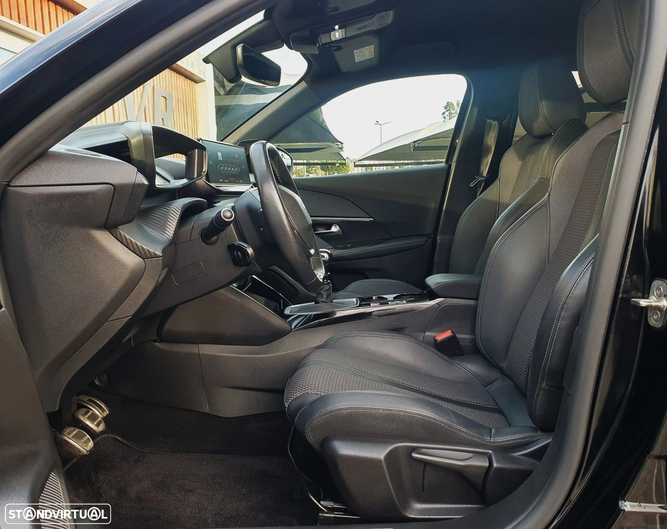 Peugeot 2008 1.2 PureTech GT - 13