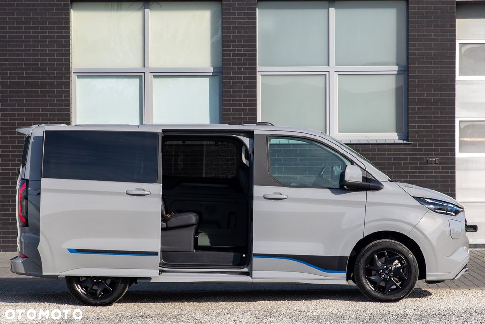 Ford Tourneo Custom - 6