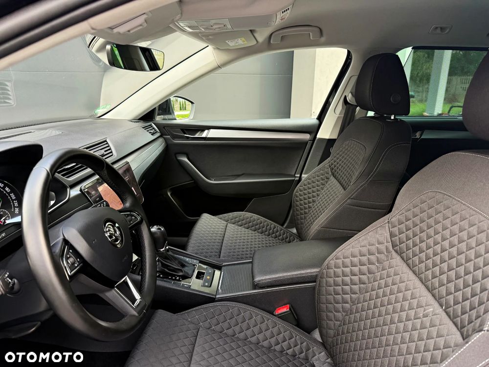 Skoda Superb 1.8 TSI DSG SportLine - 6