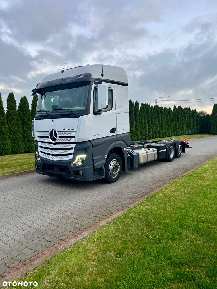 Mercedes-Benz Actros