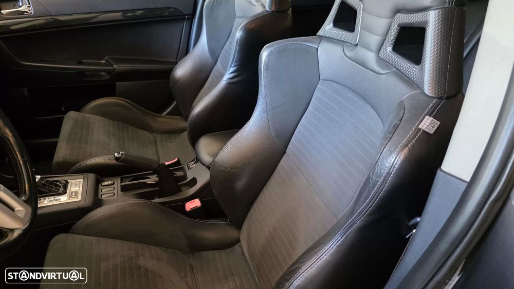 Mitsubishi Lancer Evolution IX 2.0 MR TC-SST - 40