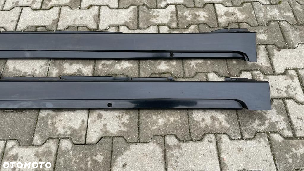 TOYOTA VERSO II LIFT 13- NAKŁADKA PROGU LISTWA LEWA KOLOR 209 - 3