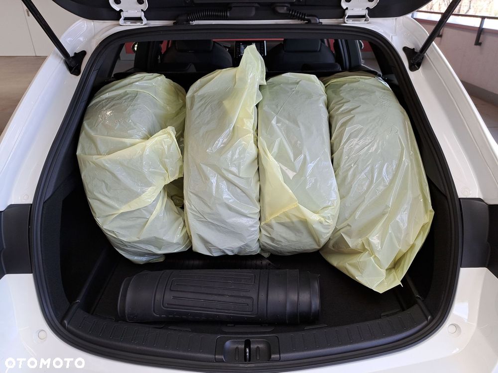 Toyota Corolla 1.8 Hybrid Comfort - 14