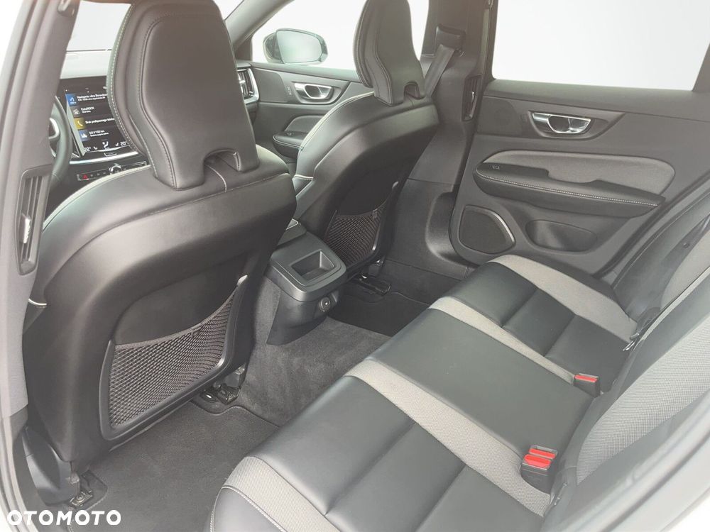 Volvo V60 - 16