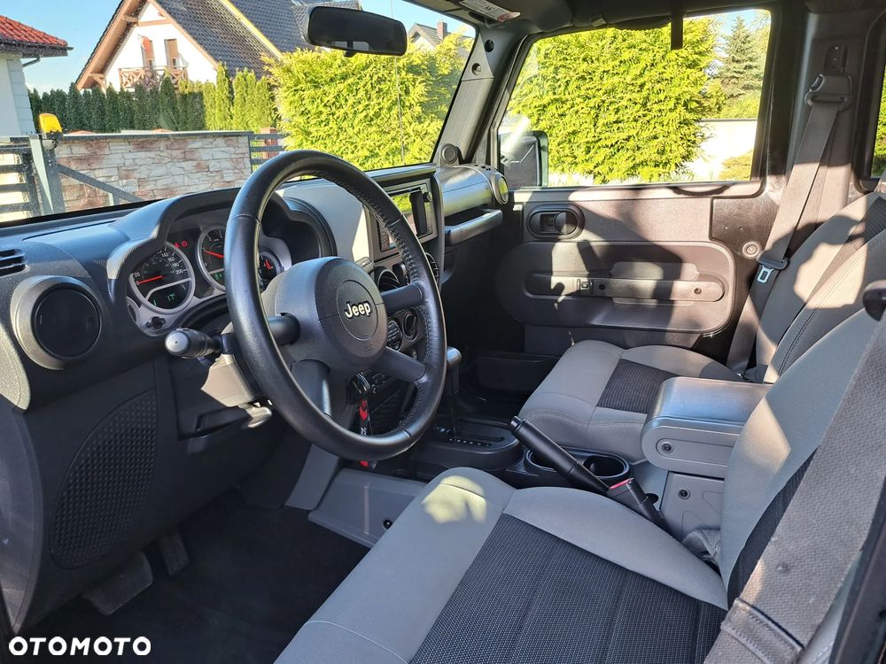 Jeep Wrangler Unlimited 2.8 CRD Rubicon - 12