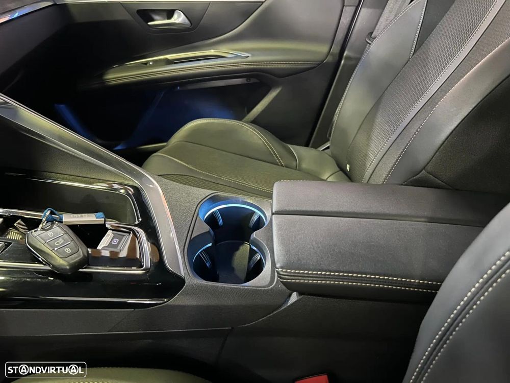 Peugeot 3008 1.6 Hybrid GT Pack e-EAT8 - 15