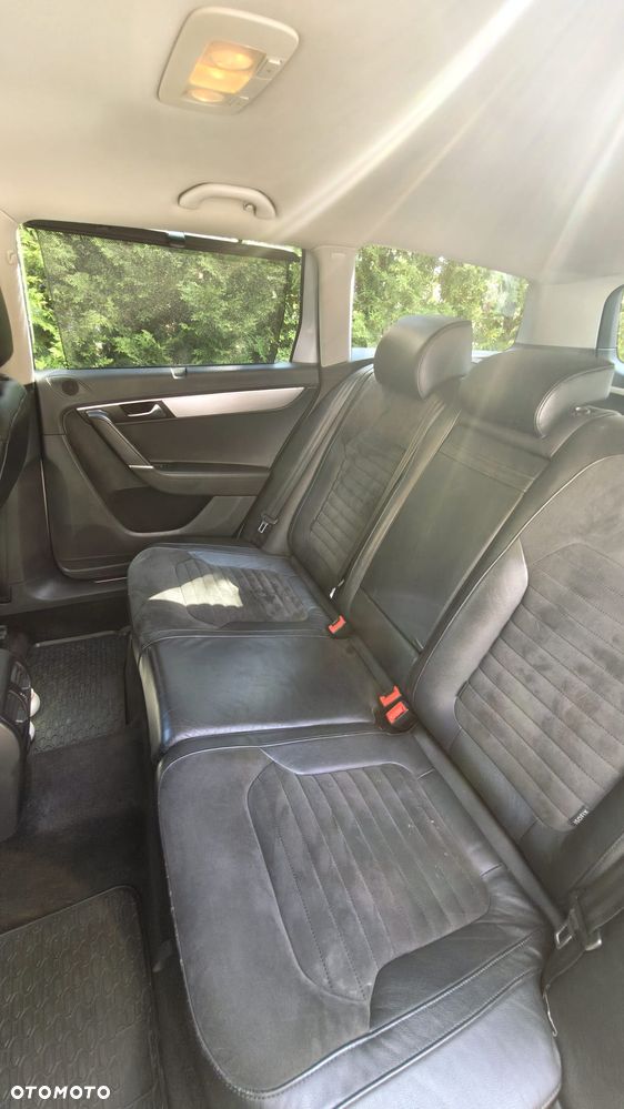 Volkswagen Passat 2.0 TDI Highline R-Style DSG - 15
