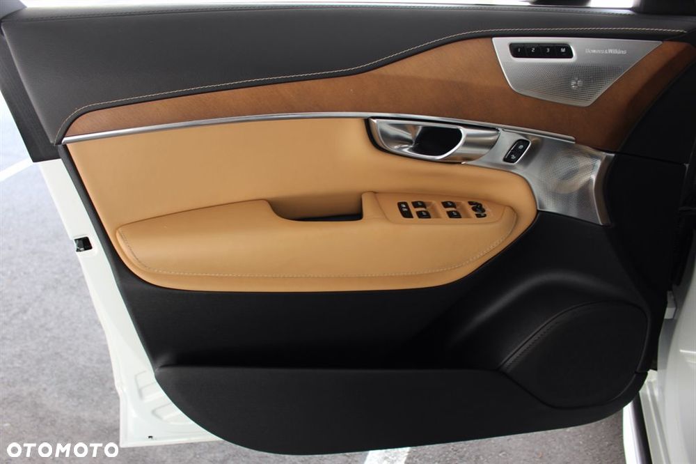 Volvo XC 90 T6 AWD Inscription 7os - 32
