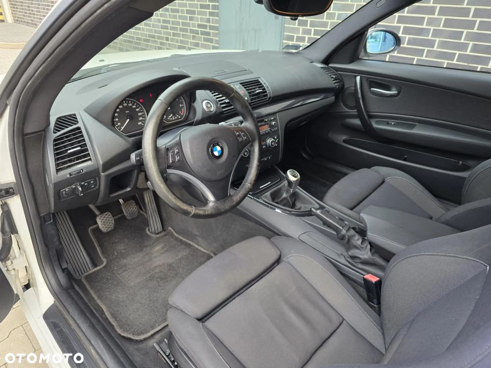 BMW Seria 1 116i - 39
