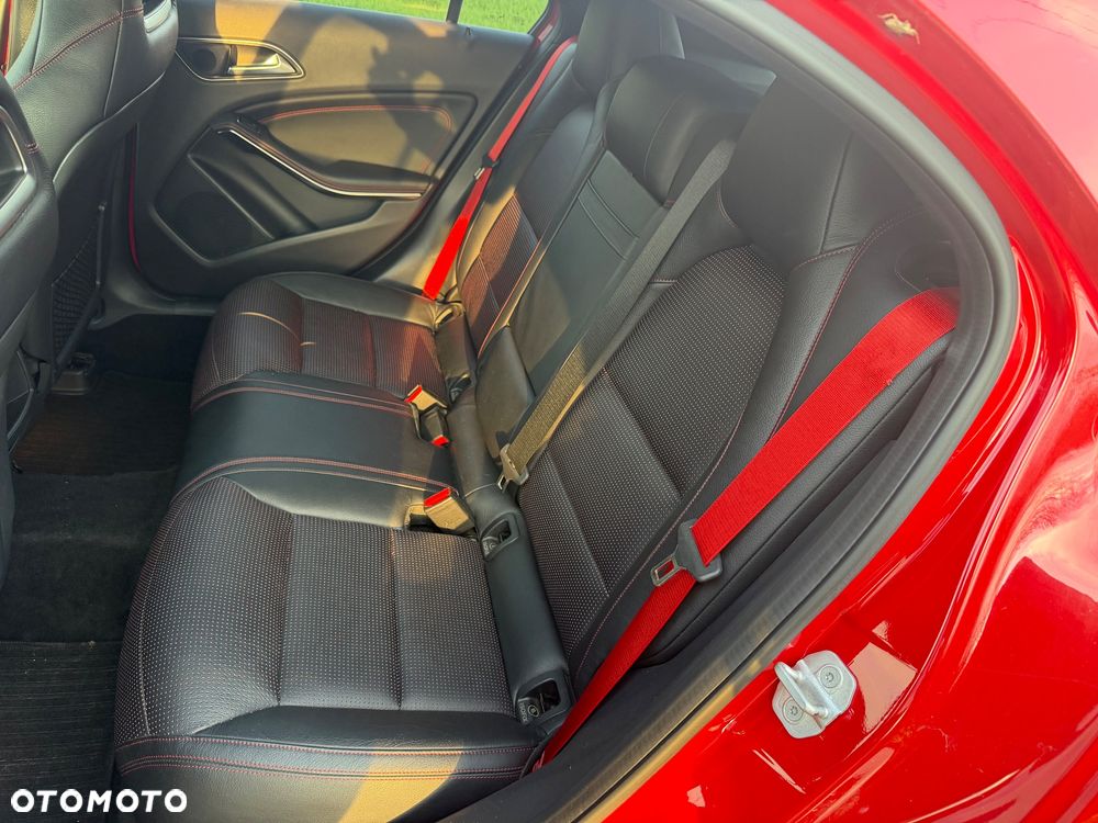 Mercedes-Benz Klasa A AMG 45 4-Matic - 20