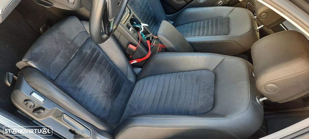VW Passat Variant 2.0 TDi Highline - 5