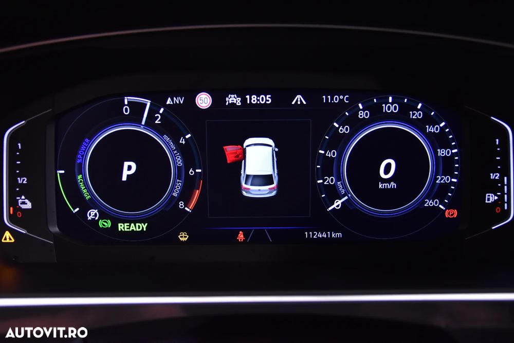 Volkswagen Tiguan - 11