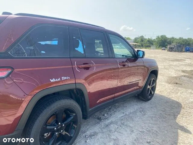 Jeep Grand Cherokee - 4