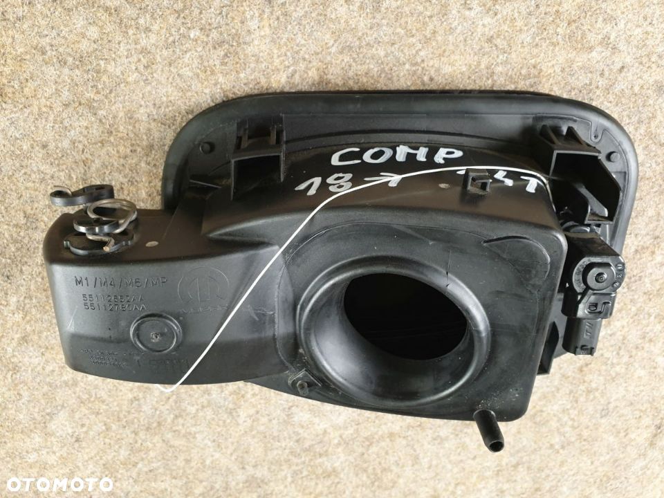 JEEP COMPASS 1.4T od 2018 roku . Klapka Wlewu Paliwa - 8