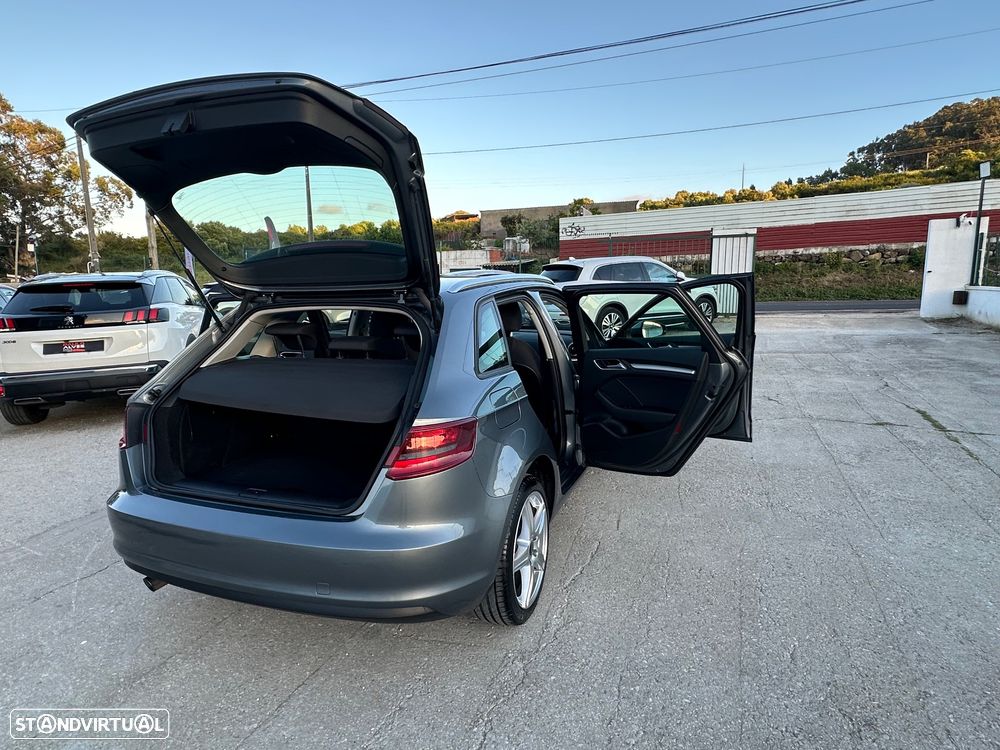 Audi A3 Sportback 1.6 TDI Attraction - 38