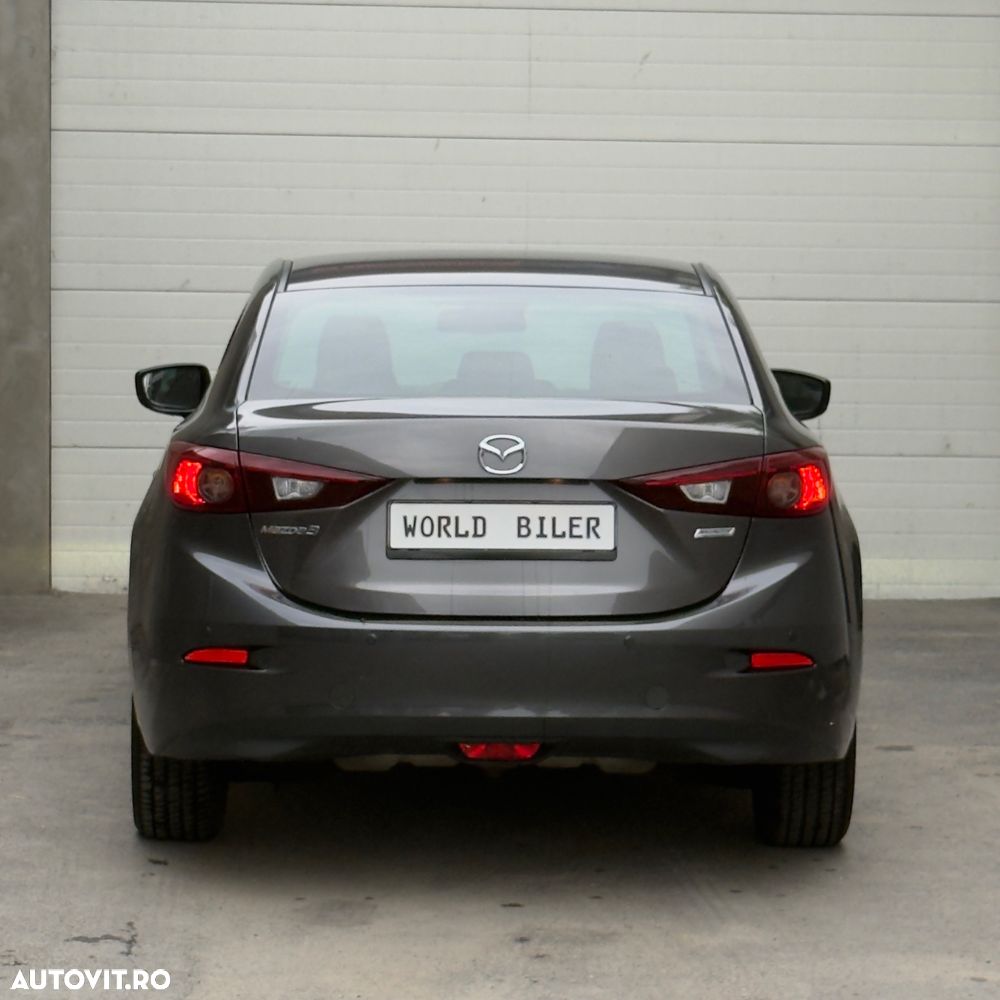 Mazda 3 - 9