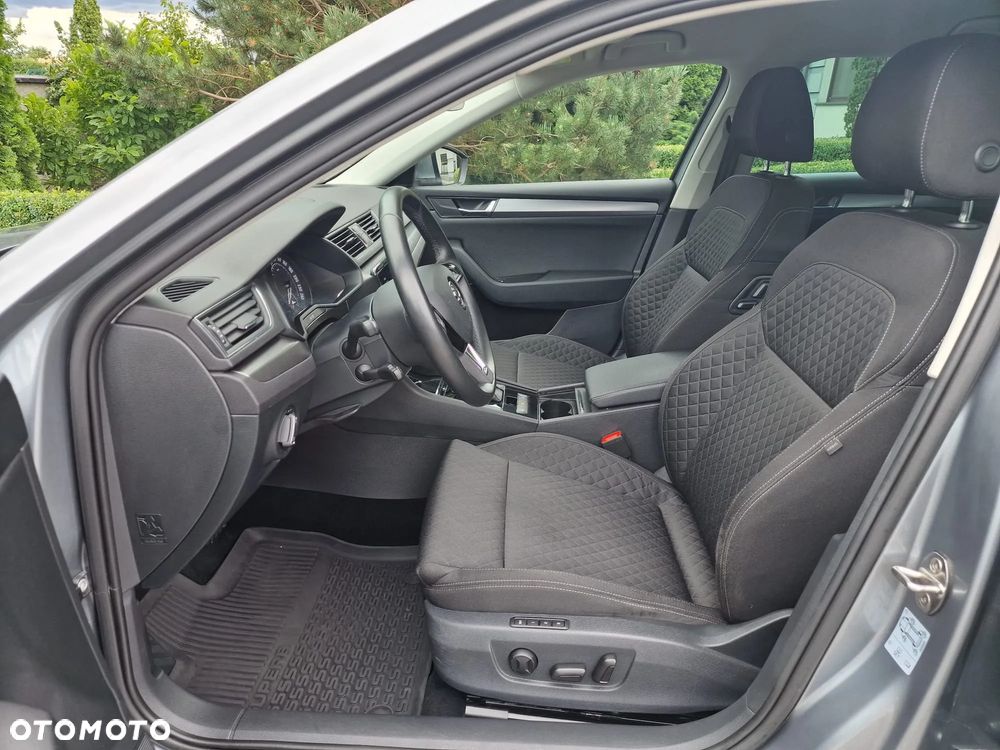 Skoda Superb 2.0 TDI Active DSG - 20