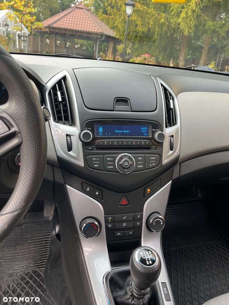Chevrolet Cruze 1.8 LS - 10