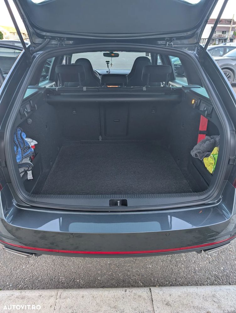Skoda Octavia 2.0 TDI RS - 22