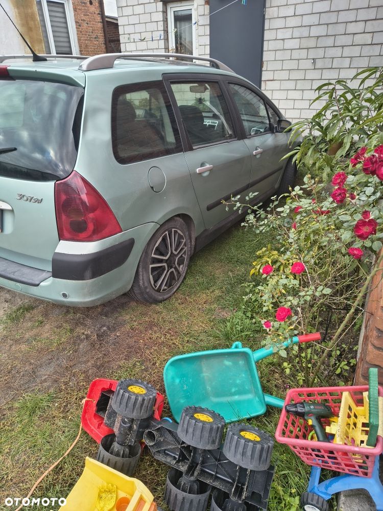 Peugeot 307 - 1