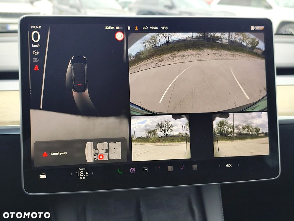 Tesla Model Y RWD - 14