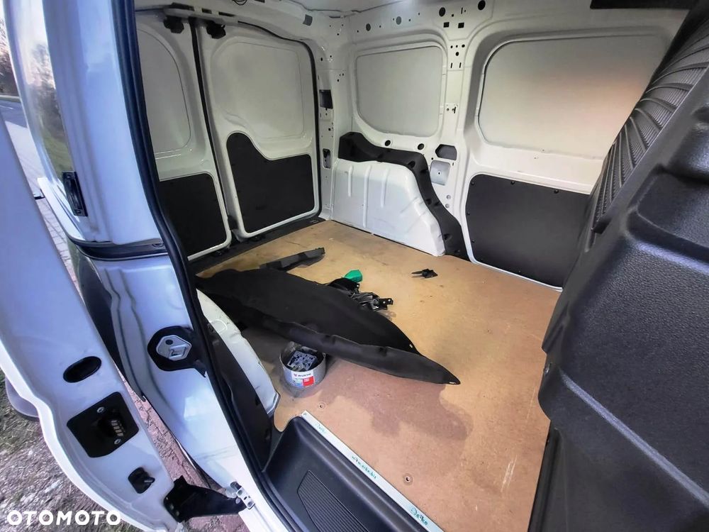 Volkswagen Caddy Mixt - 16