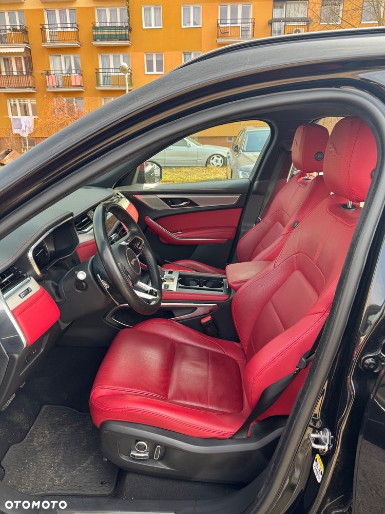 Jaguar F-Pace D300 AWD R-Dynamic SE 90th Anniversary Edition - 27