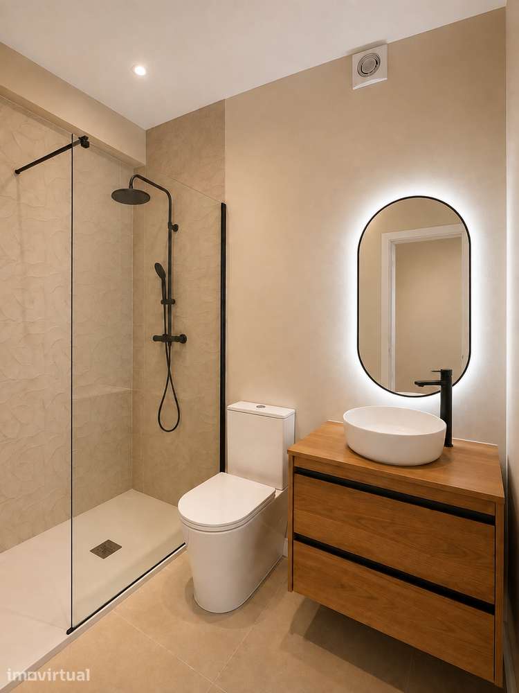 Arrenda-se apartamento T2 remodelado em Benfica - Lisboa - Grande imagem: 2/6
