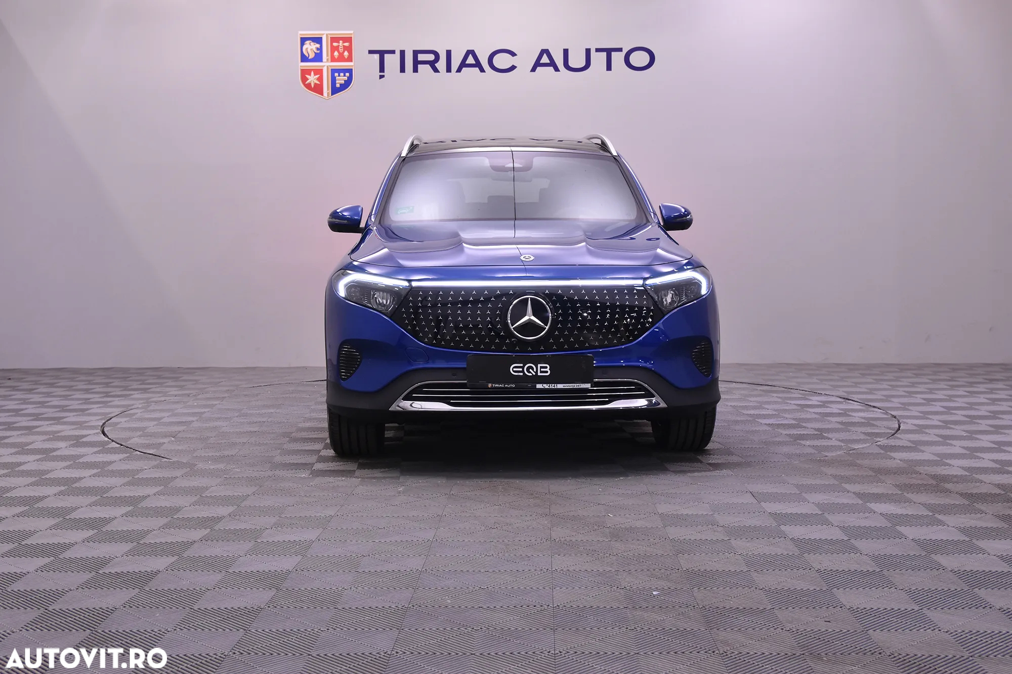 Mercedes-Benz EQB 300 4MATIC - 8