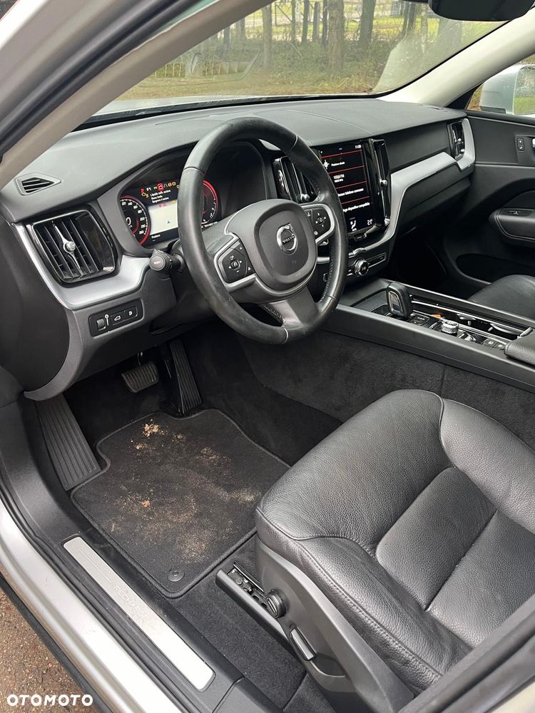 Volvo XC 60 T6 AWD Recharge Geartronic Inscription Expression - 9