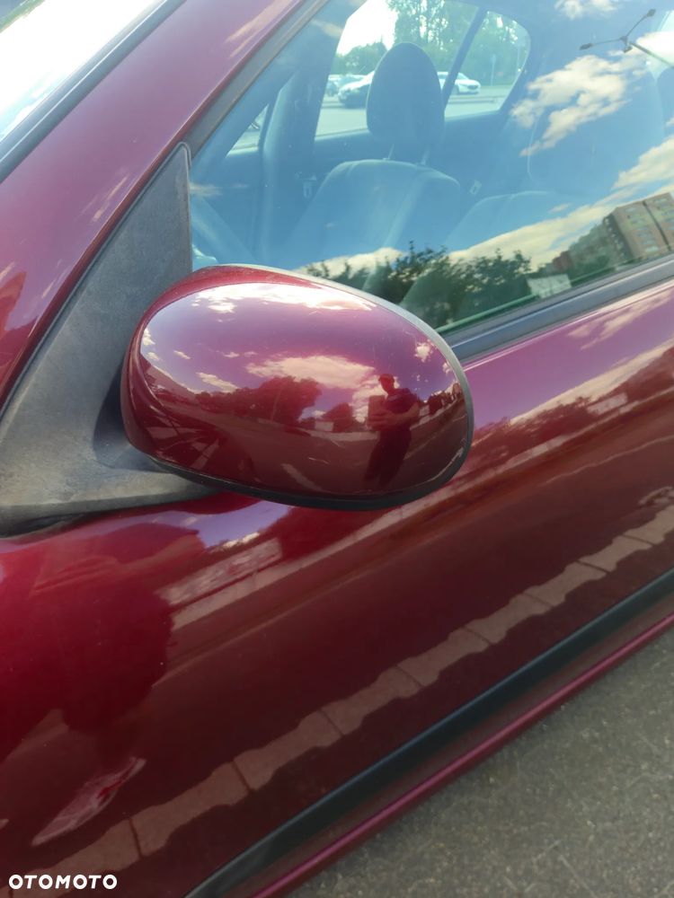 Nissan Almera - 18