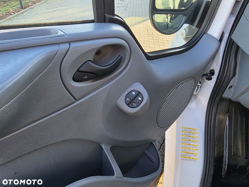 Ford Transit - 19
