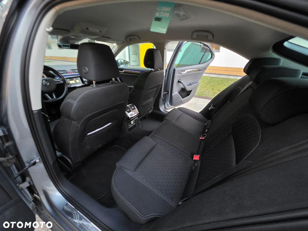 Skoda Superb 1.4 TSI ACT Ambition - 17